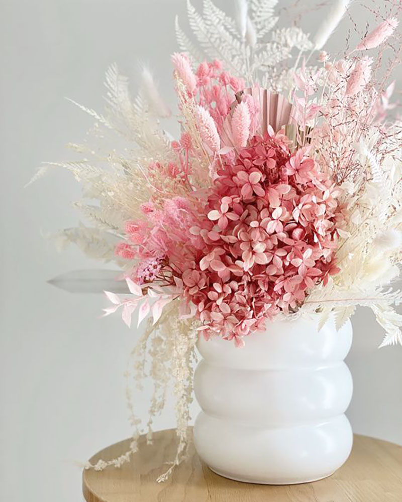 Sea and Silk_Spring Decor Dried Colour pop of Pink