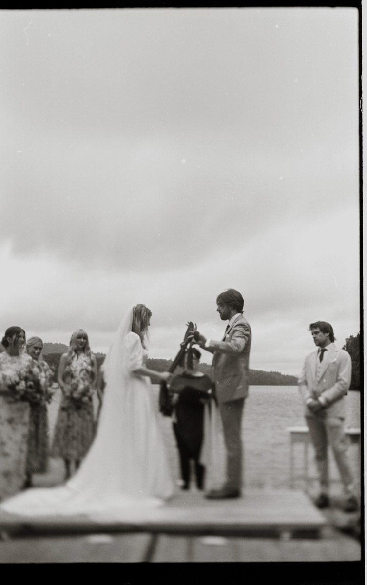 Sea and Silk Events - Ottawa Luxury Wedding Planner - Real Wedding Al Fresco Vintage Photos by Joel and Justyna -Joel_Justyna-203